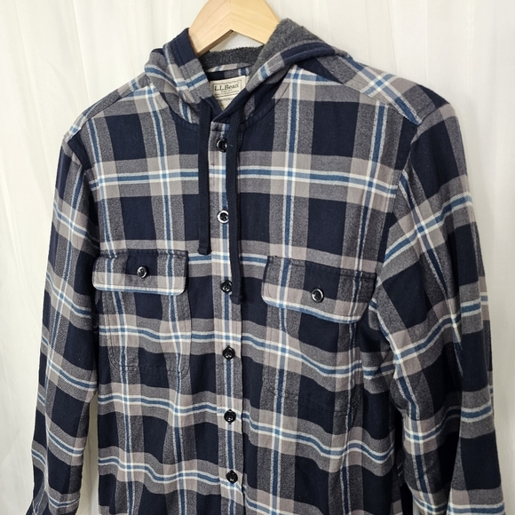 L.L.Bean Traditonal Fit fleece lined hooded jacket navy and gray plaid Small - Picture 2 of 8